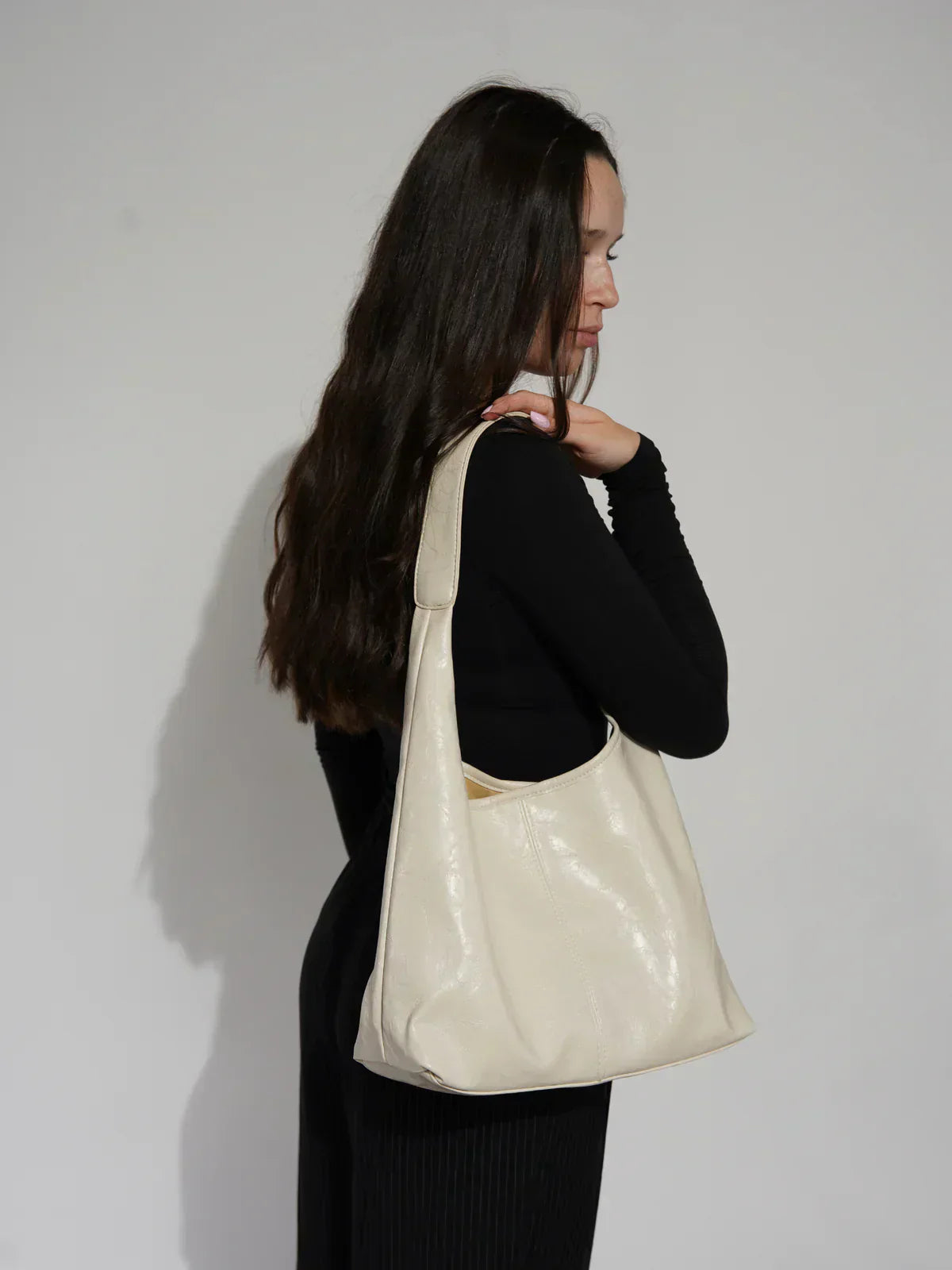 Scarlet - Daily Shoulder Bag